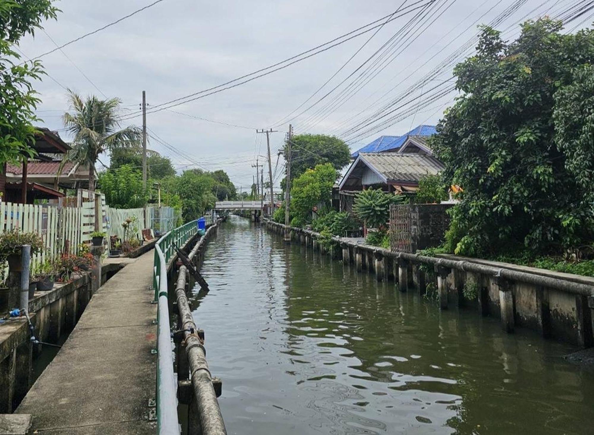 Nipatra Homestay กรุงเทพมหานคร ภายนอก รูปภาพ